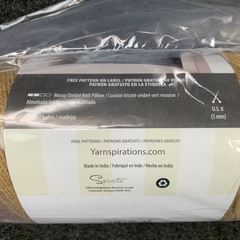 Lot Of 2 Yarnspirations Caron Jumbo Ombre Yarn 12oz Worsted Acrylic Sunset Color - Picture 5 of 5